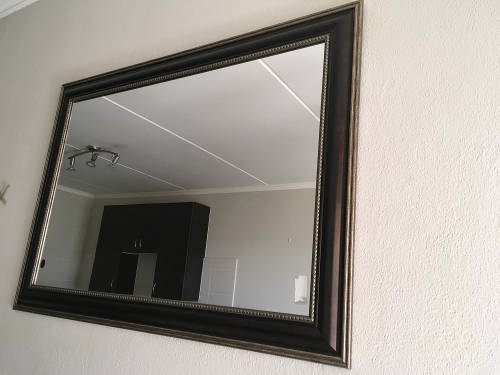 MODERN MIRROR