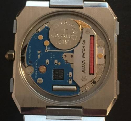 Vintage Bulova P2 Millenia Men`s Quartz Watch with high quality 7 jewel Swiss movement
