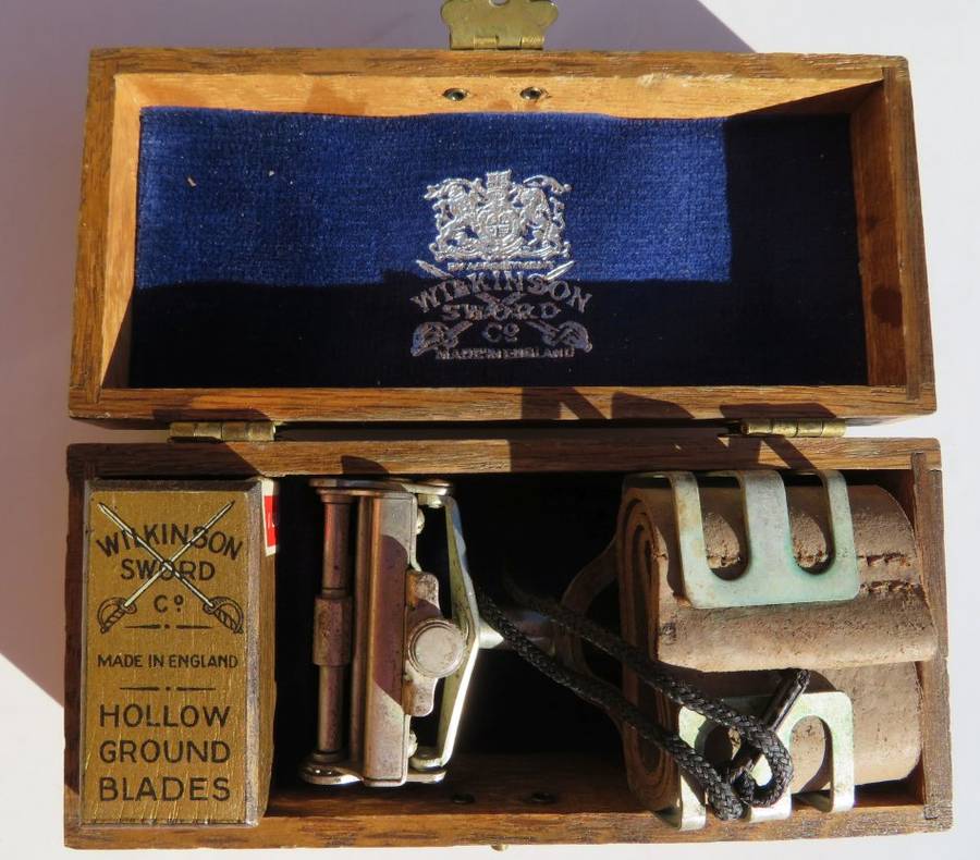 Wilkinson Sword Empire Model Shaving Set - around 1939