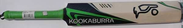 Kookaburra Kahuna Kids Bat Size: 3