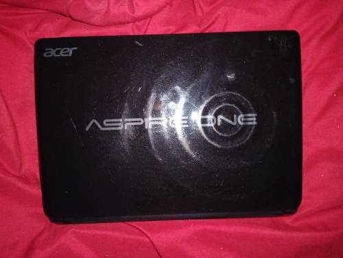 Acer aspire one