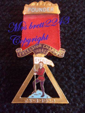 Masonic Freemason Excelsior Chapter 368 IC Dated 25-3-1958 Medal with Founder Bar