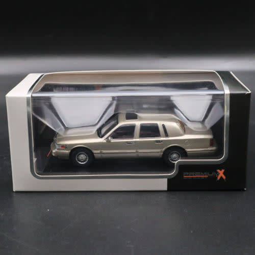 Lincoln - Town Car 4-Door 1996