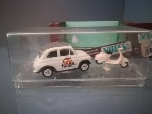 FIAT 500 - FERRERO ALBA W/SCOOTER