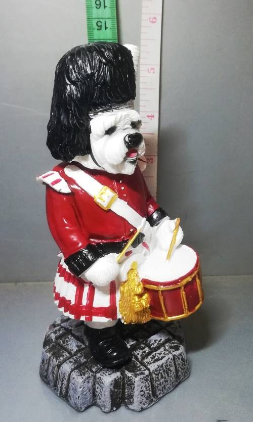 Scot`s Side Drummer Collectable Dog