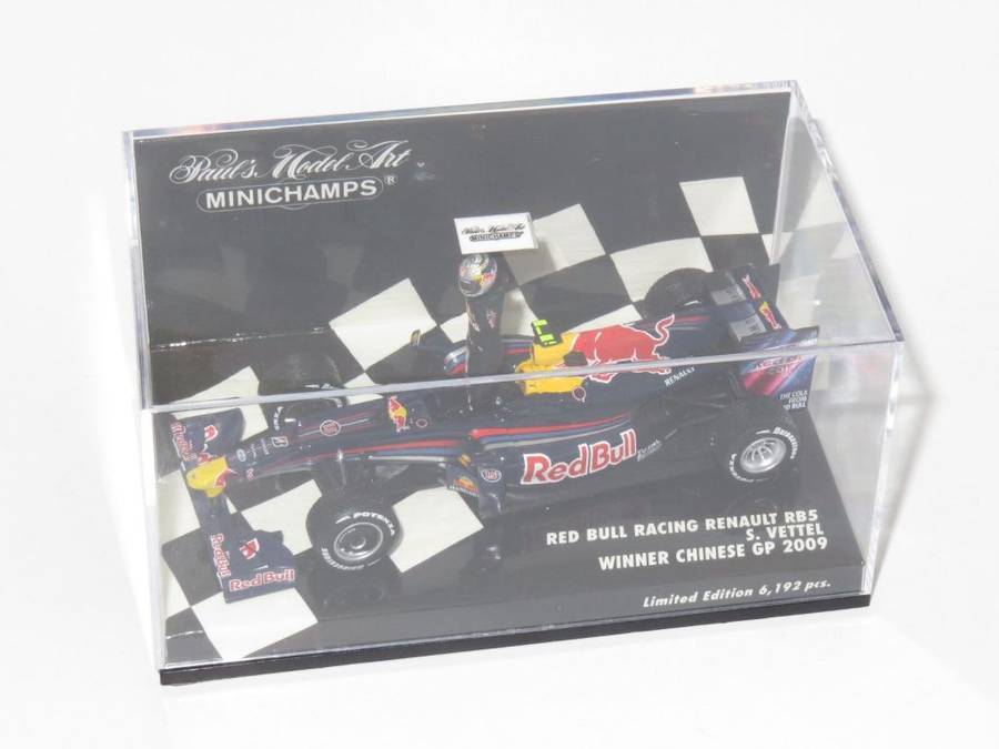 Red Bull Racing RENAULT Rb5 S. Vettel
