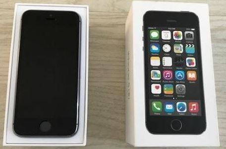 Apple iPhone 5s 16GB - Space Gray
