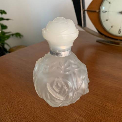 Lot of 11 perfume bottles