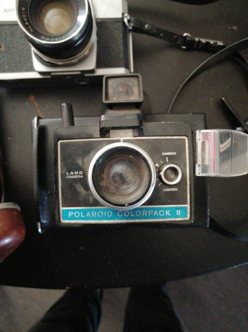 Camera lot, 3 working cameras, 2x 35mm and 1x Polaroid instamatic