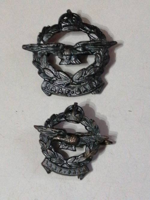 WW2 SAAF Cap badge and lapel badge