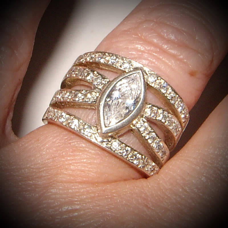 PURE PERFECTION! HANDMADE SOLID .925 STERLING SILVER RING!