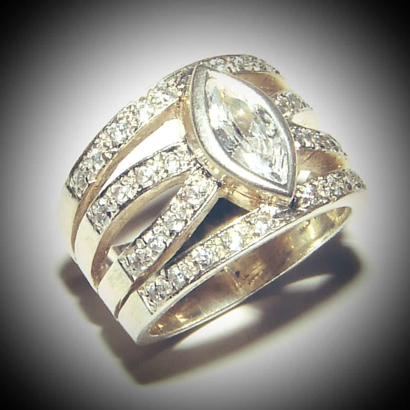 PURE PERFECTION! HANDMADE SOLID .925 STERLING SILVER RING!