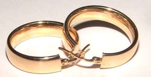 **REDUCED!** GORGEOUS SOLID 9ct YELLOW GOLD HOOP EARRINGS! FREE COURIER DELIVERY!