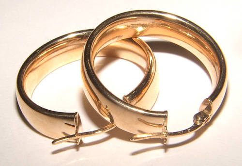 **REDUCED!** GORGEOUS SOLID 9ct YELLOW GOLD HOOP EARRINGS! FREE COURIER DELIVERY!