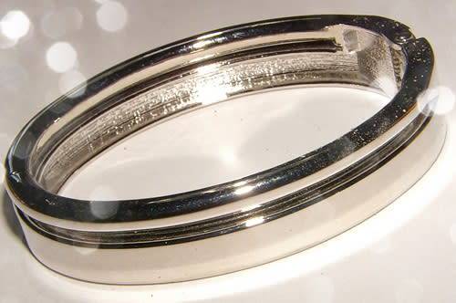 GORGEOUS SILVER HINGE BANGLE