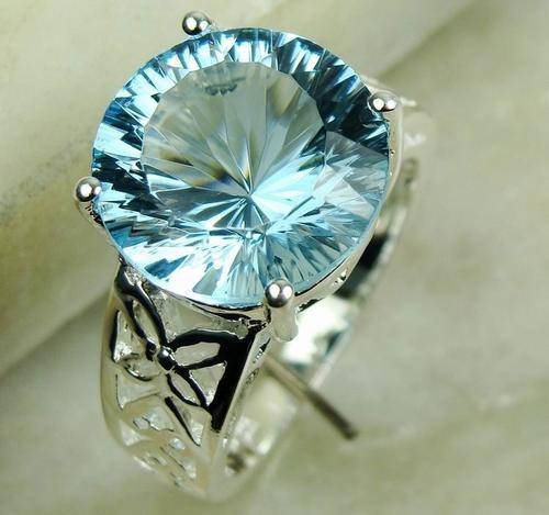 ***NATURAL GEMSTONES!!!***STUNNING NATURAL TOPAZ IN STERLING SILVER RING!!!