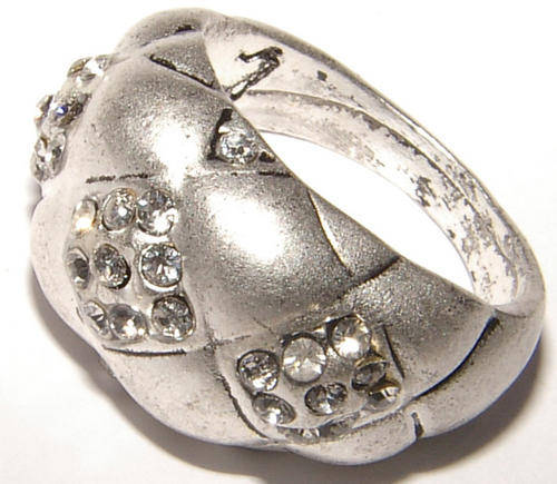 ***EYE CATCHING!!!*** PEWTER DOME DRESS RING - BIG SIZE!