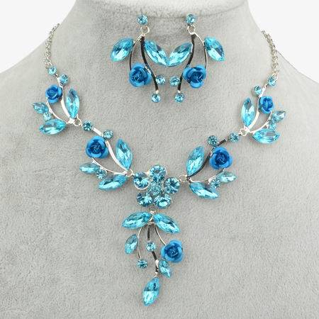 ***PARTY - PERFECT!!!!*** BEAUTIFUL NECKLACE AND EARRINGS SET!!!