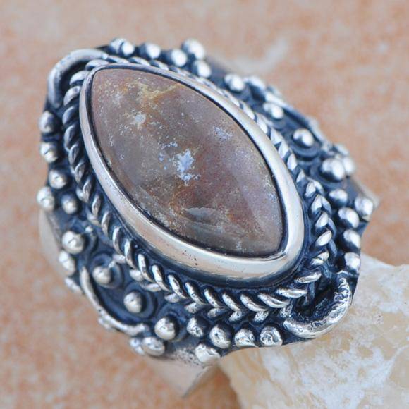 ***WOAW!***A STUNNING STUNNING NATURAL JADE LADIES RING!!!!!