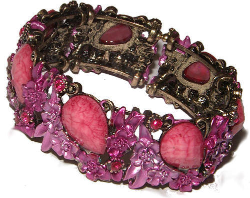 ***STUNNING!!!*** DESIGNER INSPIRED VINTAGE STYLE FLORAL BANGLE!