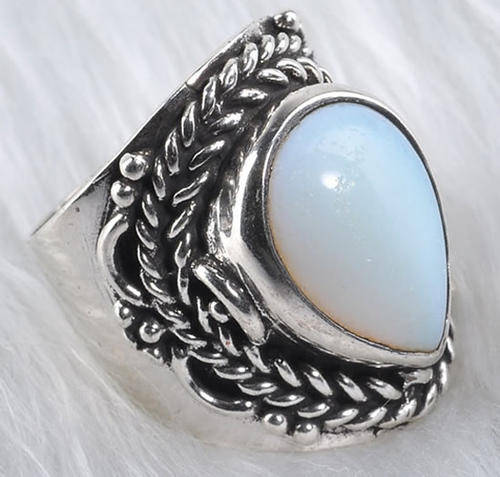 ***WOAW!***A RING THAT WILL KNOCK YOUR SOCKS OFF!!!