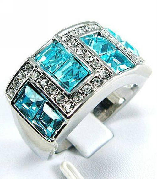 ***WOAW!!!***STUNNING TOPAZ WHITE GOLD DRESS RING!!!