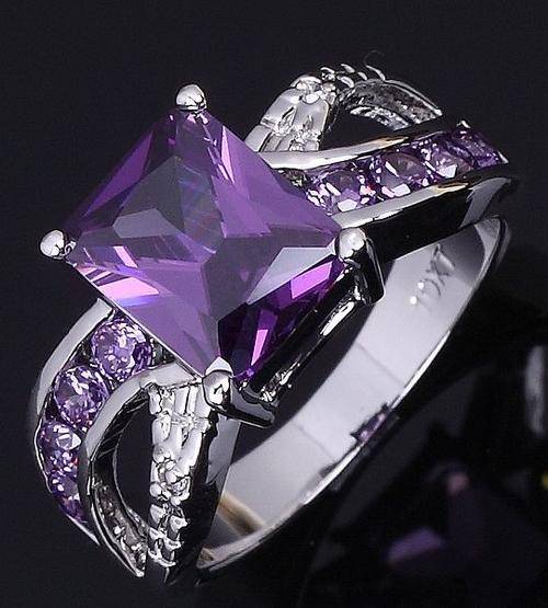 ***SIZE 8***STUNNING AMETHYST COCKTAIL DRESS RING!!!