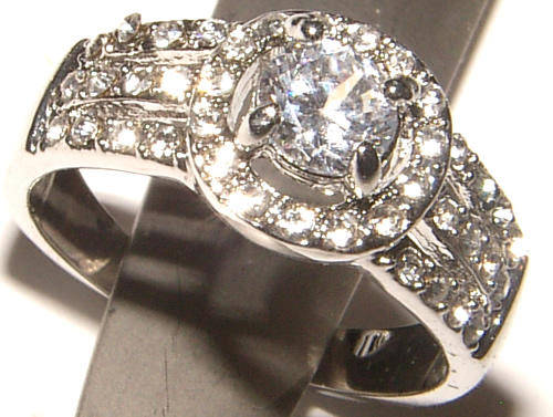 **GORGEOUS!**BEAUTIFUL CZ AND RHINESTONE ENCRUSTED DRESS RING!