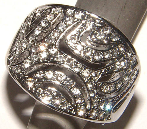 **SIZE R 1/2**BEAUTIFUL RHINESTONE ENCRUSTED DRESS RING - ***NEW!***