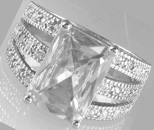 ***WOAW!!!***STUNNING WHITE TOPAZ STERLING SILVER RING!!!