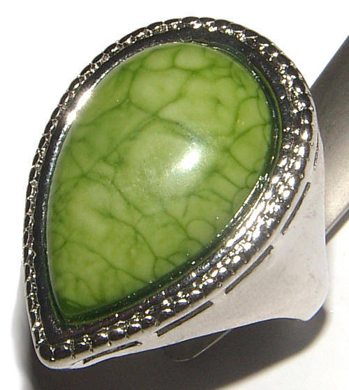 *** BOLD IS BEAUTIFUL!!*** SILVER  BLING  RING - SIZE 9.5 - NEW!