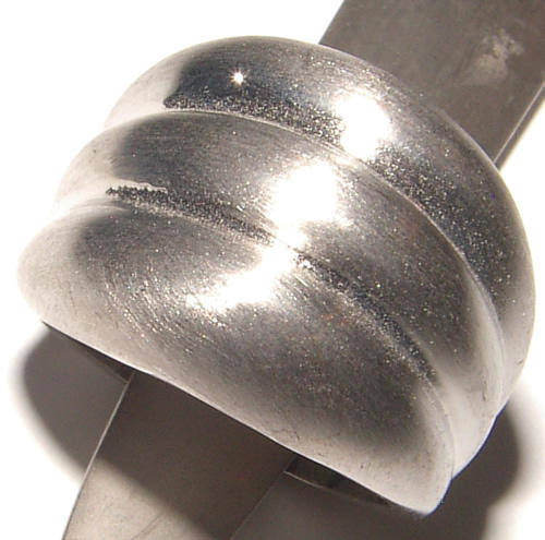 ***GORGEOUS!!***FROSTED SILVER BLING  RING - NEW!