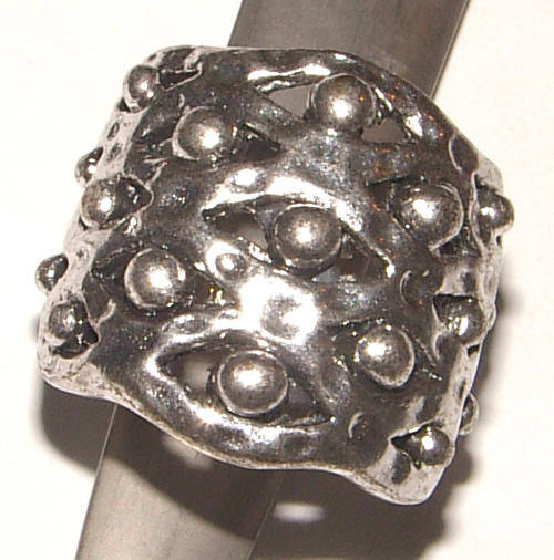 ***GORGEOUS!!***TIBETAN SILVER BLING  RING - NEW!
