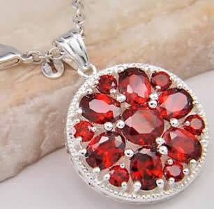 ***GORGEOUS AND NEW!!!***STUNNING GARNETS IN STERLING SILVER CIRCLE PENDANT!!!