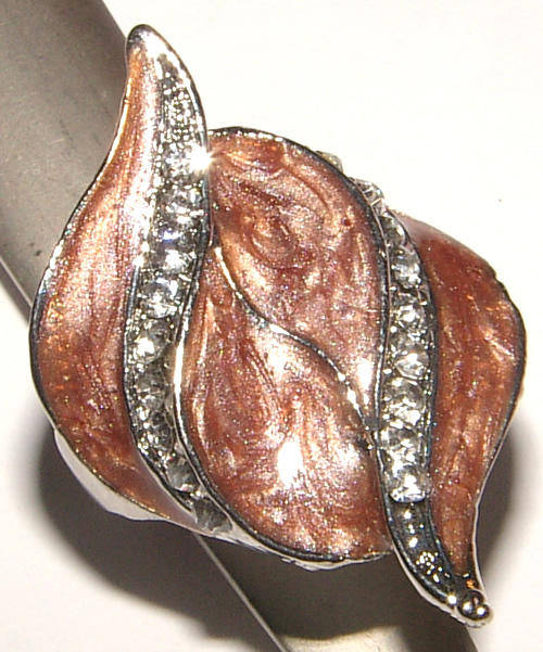 BEAUTIFUL DRESS RING WITH RHINESTONES AND ENAMELLING - ***NEW***!