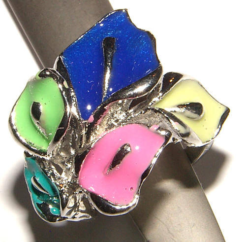 1/2 PRICE MARK DOWN! BEAUTIFUL  DRESS RING WITH RHINESTONES AND ENAMELLING - ***NEW***!