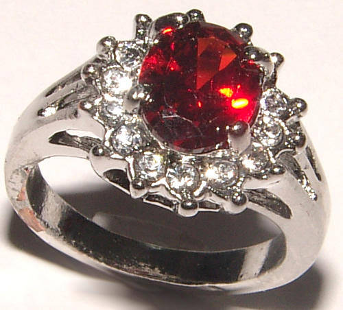 **SIZE 9.25!**BEAUTIFUL CZ AND RHINESTONE ENCRUSTED DRESS RING!