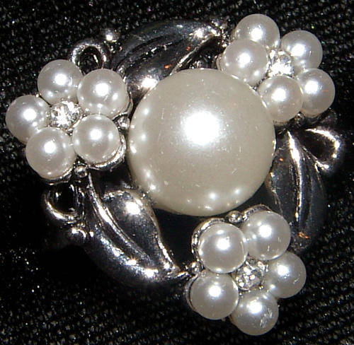 UNUSUAL DESIGN!!! -- RHINESTONE AND PEARL DRESS RING - ***NEW***