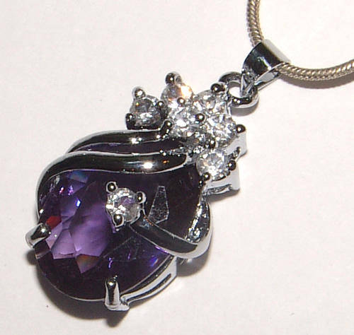 **FARYTALE COLLECTION!** SWEET PURPLE FACETED CRYSTAL PENDANT - NEW!