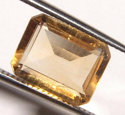 NATURAL CITRINE VIBRANT GOLDEN YELLOW CITRINE -  OCTAGON CUT - 2.710cts
