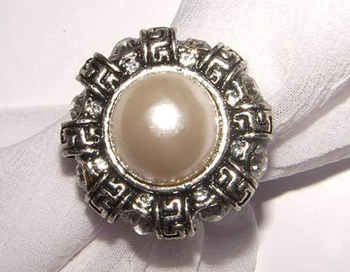 UNUSUAL DESIGN!!! -- RHINESTONE AND PEARL ADJUSTABLE DRESS RING.