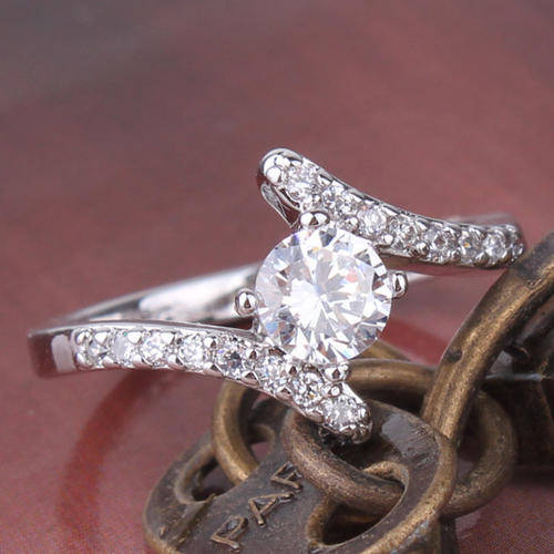 ELEGANCE RANGE! - BEAUTIFUL 18K WHITE GOLD FILLED SAPPHIRE PROMISE RING!