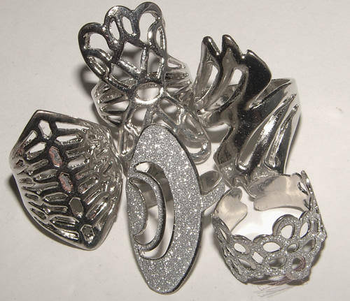 ***BULK SALE!!*** LOT OF 5 SILVER PARTY RINGS!