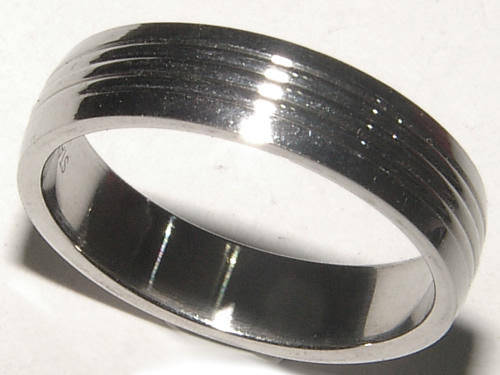 **ELEGANT DESIGN*** SOLID STAINLESS STEEL BAND RING NEW!!