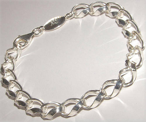 BEAUTIFUL SOLID STERLING SILVER CHAIN BRACELET!