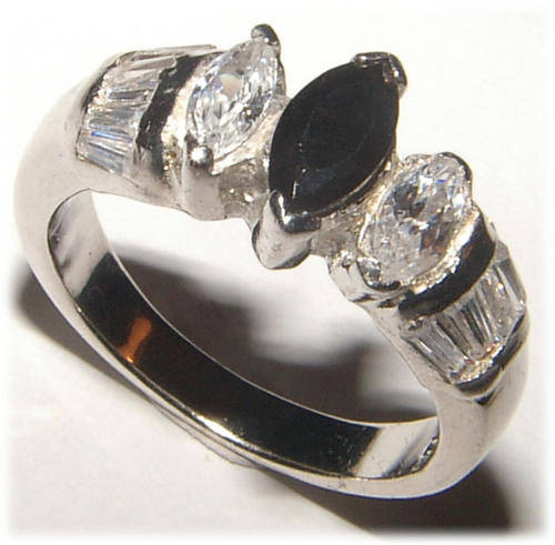 BLACK AND WHITE CZ STERLING SILVER RING.