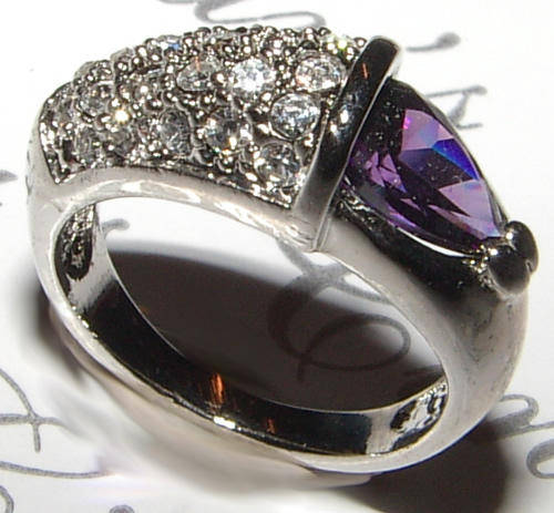 EXTREMELY BLING!!! LAVENDER CZ and Rhinestone Bling-Ring!