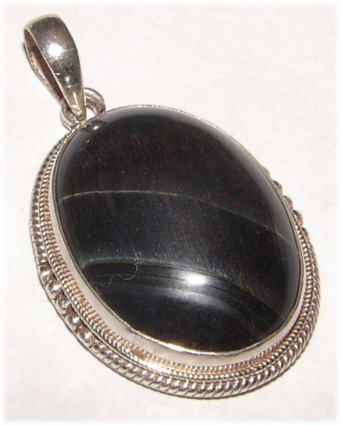 STUNNING GENUINE SODALITE NATURAL STONE  PENDANT!!