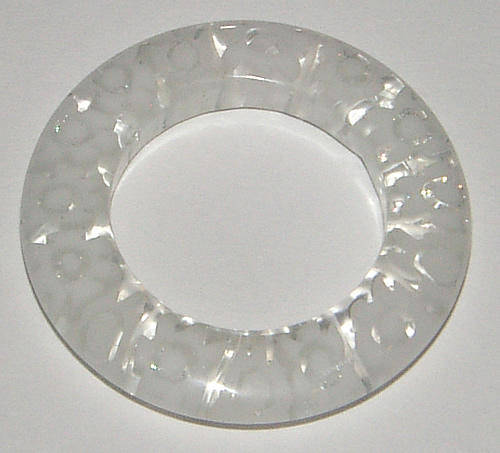 STUNNING MODERN GLASS PENDANT