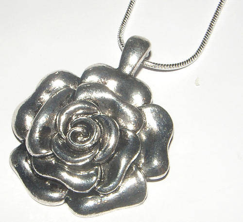 STUNNING SILVER ROSE PENDANT ENHANCER WITH OPENING BAIL!!!